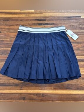 NWT - PGA Vineyard Vines 15” Pleated Golf Tennis Skirt - Small